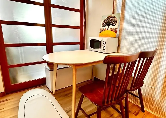 New홍대 연남동 아늑한 감성숙소#최대4인#연트럴파크#짐보관#올리브영 Seoel